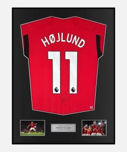 Framed Rasmus Hojlund Signed Manchester United Shirt Home 2023-24 [Classic]