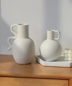 Pablo Curved Ceramic Vase