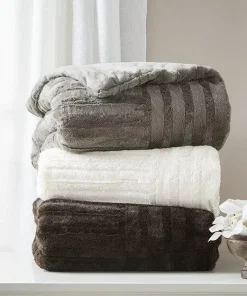 Arctic Ultra Plush Down Alternative Throw