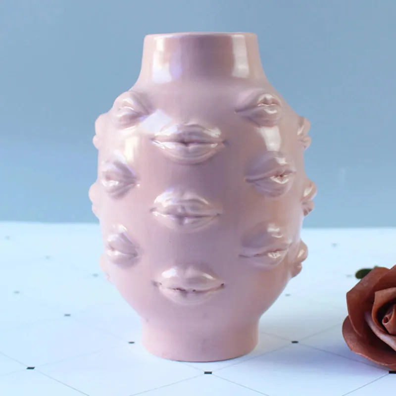 Lush Lips Ceramic Vase - Image 3