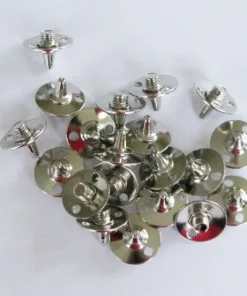 GRAY NICOLLS STEEL SPIKES X20 PACK