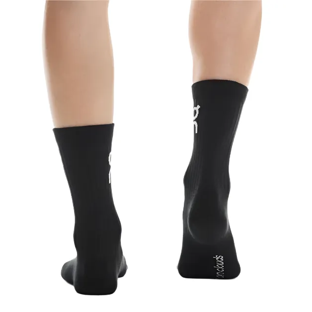 On Running Unisex Socks 3 Pack Logo High Black - Image 3