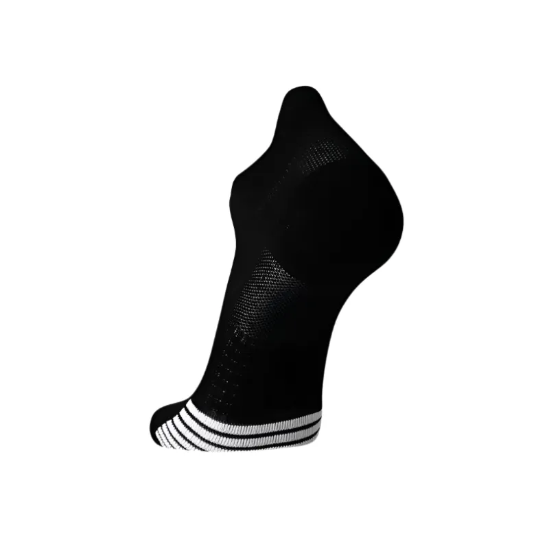 Brooks Unisex Socks 2 Pack Ghost Lite No Show Black - Image 3