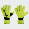 Nike Adults Goalkeeper Gloves Grip3 GS0360 702