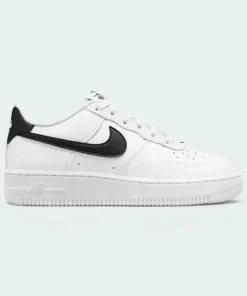 Nike Air Force 1 White Leather Juniors Trainers FV5948 101