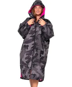 Dryrobe Advance Long Sleeve Changing Robe - Black Camo